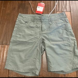 NWT The North Face Hiking Shorts